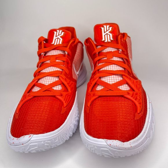 Athletic_Shoes